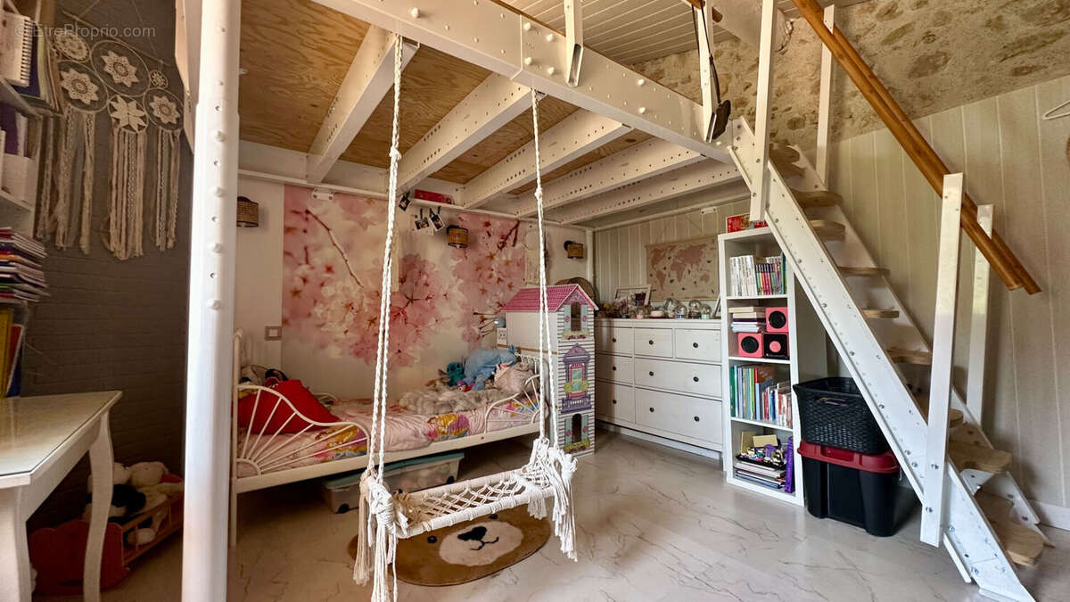 Le Broc Maison de village 6P - 148m2 avec terrasse et cave - photo 10