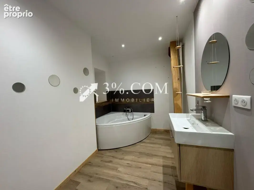 3%COM Maison rénovée 140m2 avec 4 chambres - 2 salles de bai - photo 12