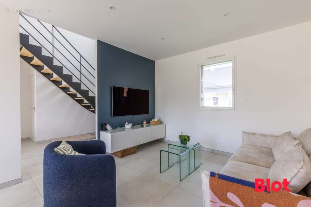 Maison à LOUVIGNE-DE-BAIS