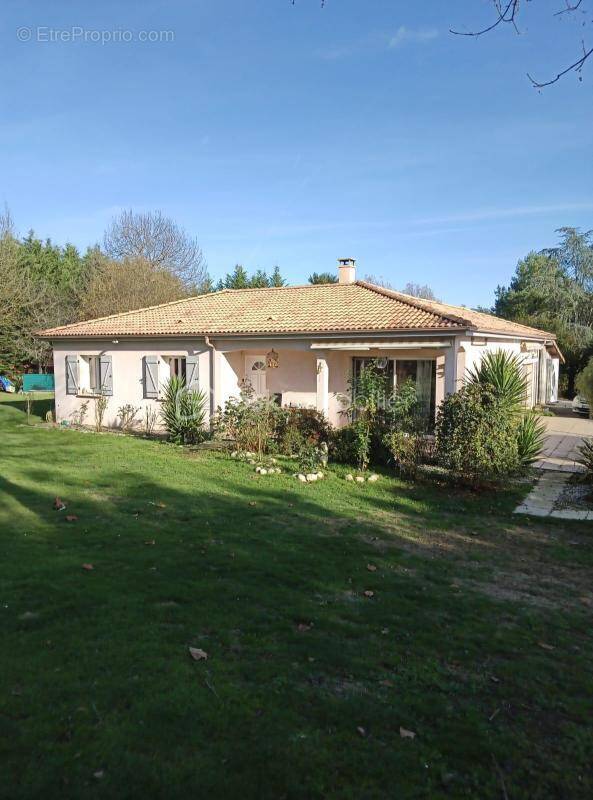Maison à MIELAN