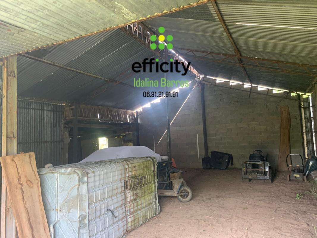 Terrain à CHEF-BOUTONNE