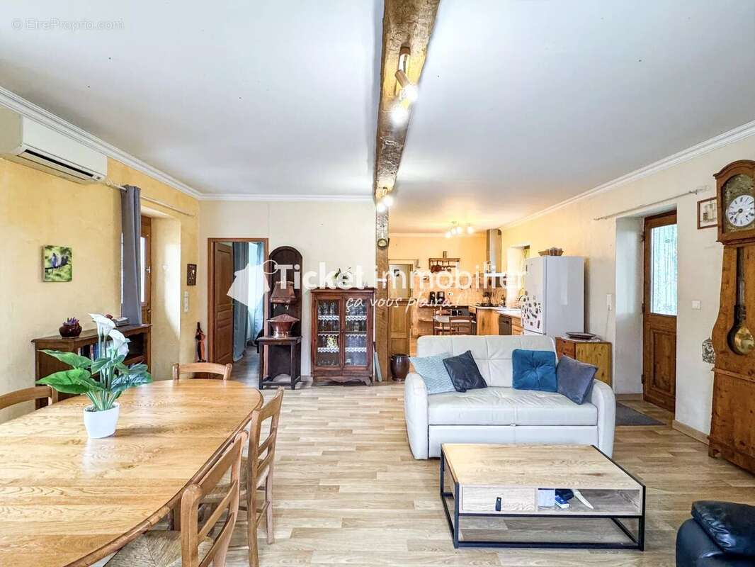 Maison à CANIAC-DU-CAUSSE