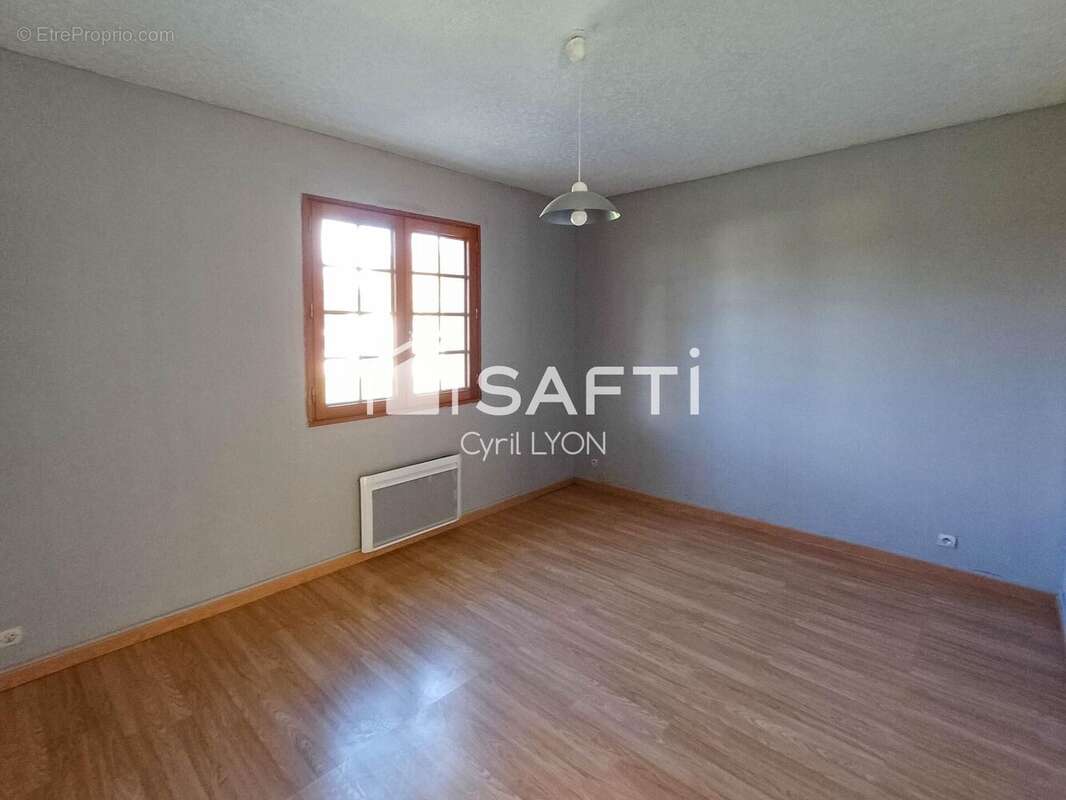 Photo 5 - Maison à GENNES