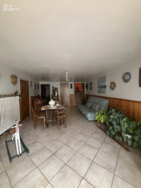 CHATILLON Sur SEINE : Maison de 1960 au centre ville ,130m2 avec sous-sol, garage et petit terrain - photo 2