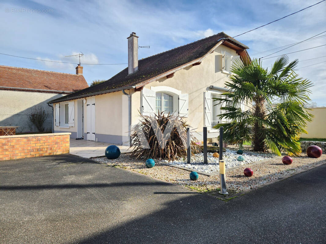 Maison à SAINT-MAURICE-SUR-FESSARD