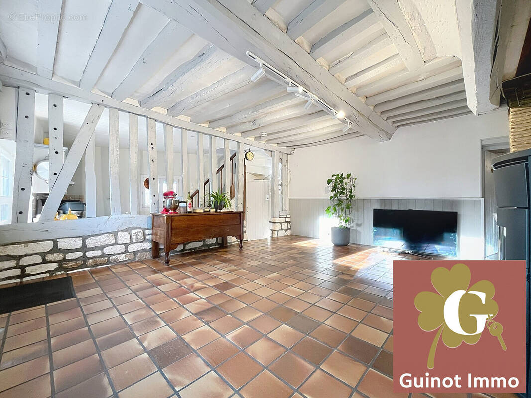 Maison à LILLEBONNE