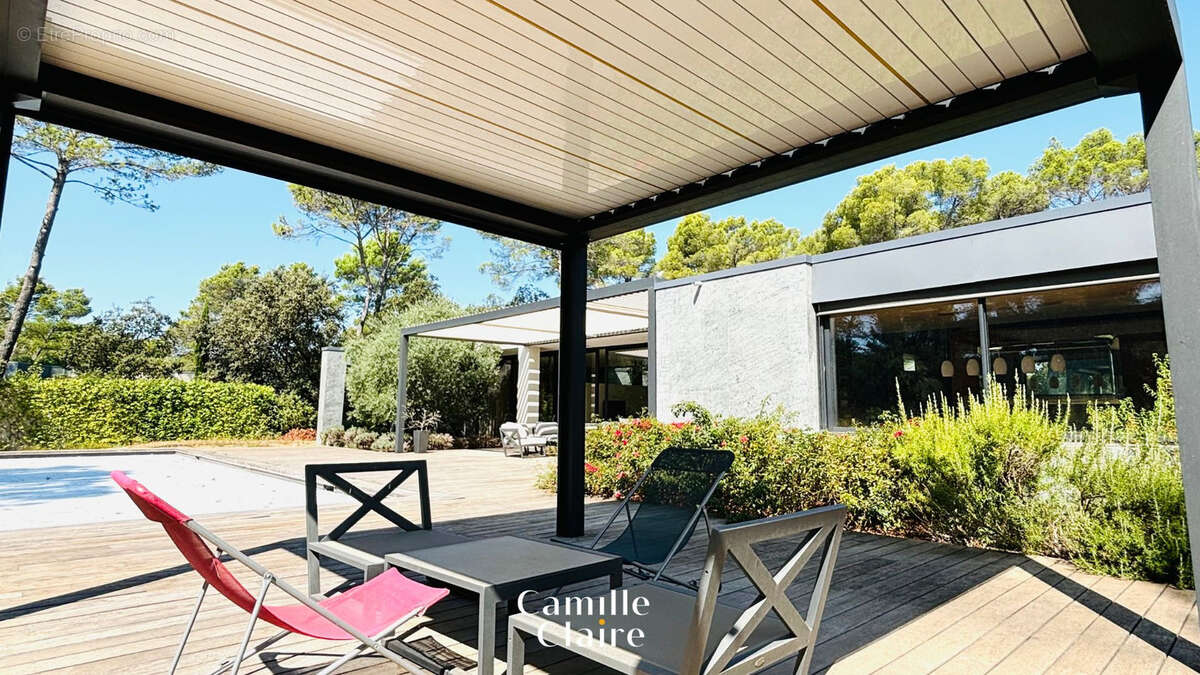 Maison à SAINT-MARC-JAUMEGARDE