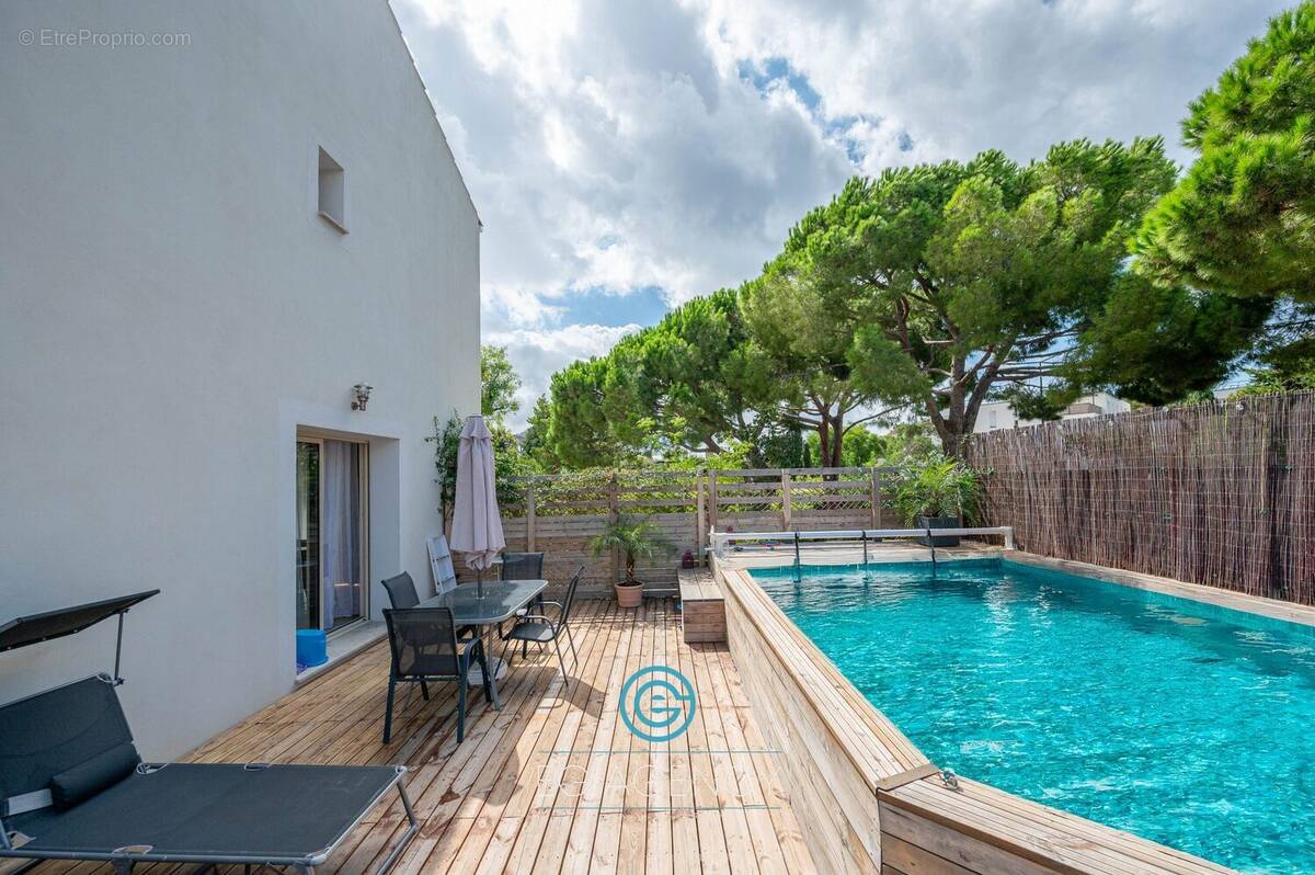 Maison à MARSEILLE-8E