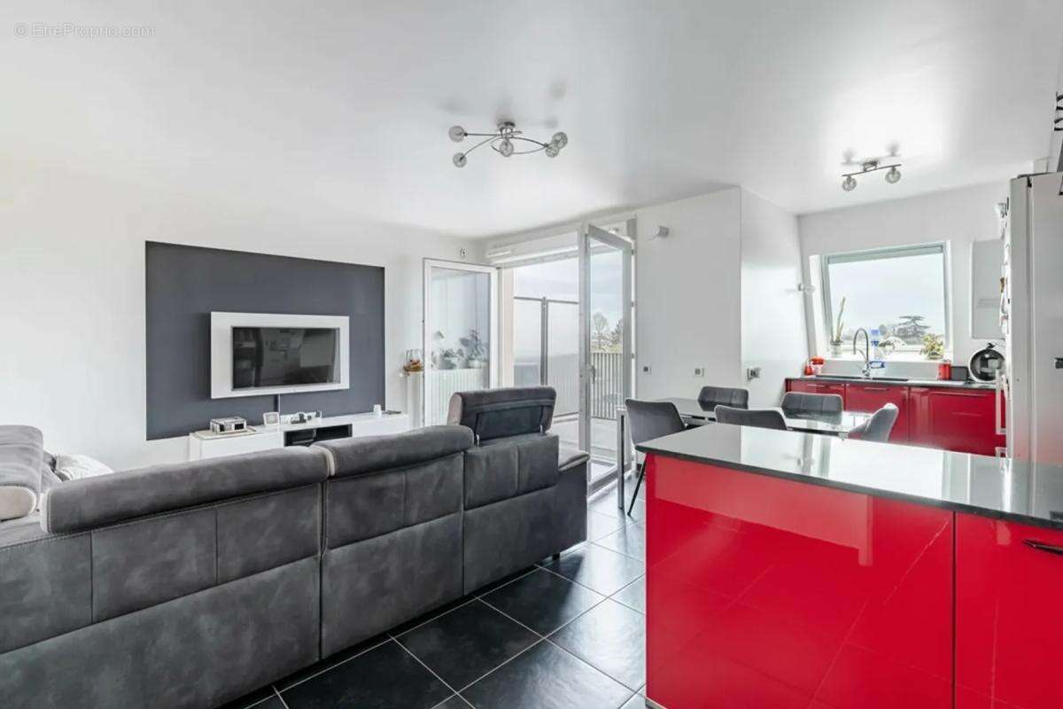 Appartement à CHENNEVIERES-SUR-MARNE