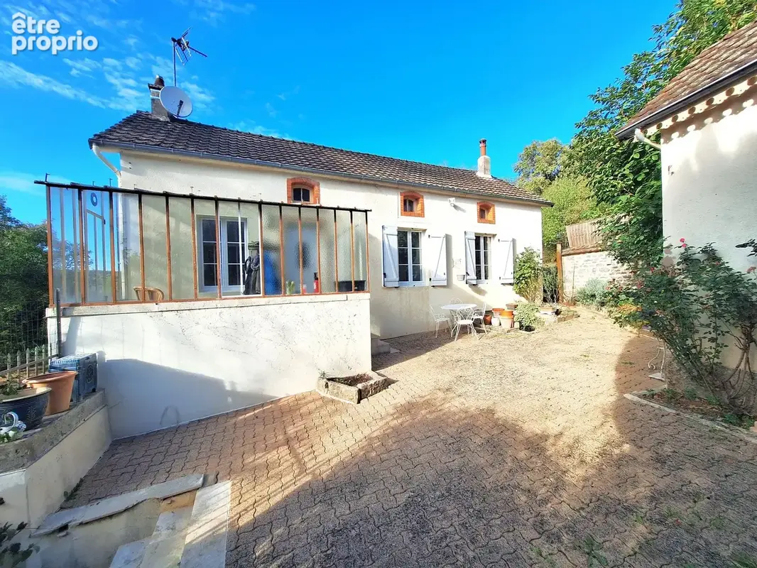 Maison en pierre de 2 chambres avec jardin et caves voûtées - photo 9
