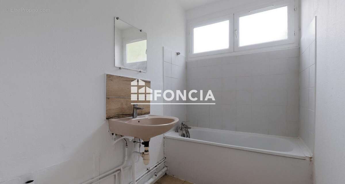 Appartement à ATHIS-MONS