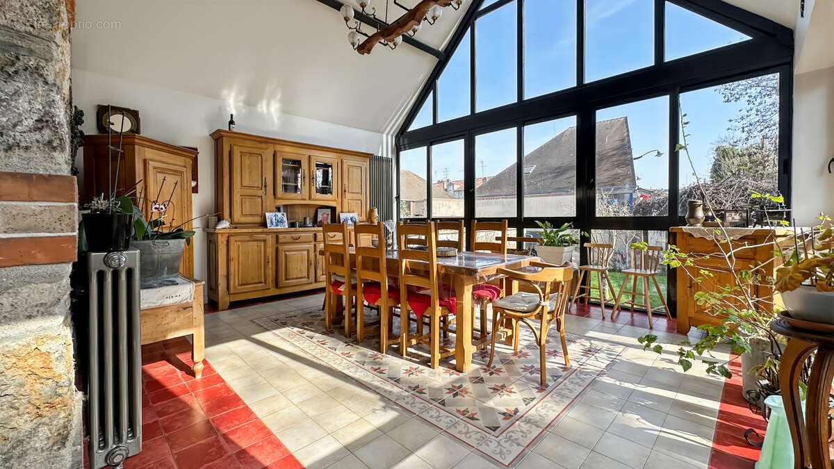 Maison à CORBEIL-ESSONNES
