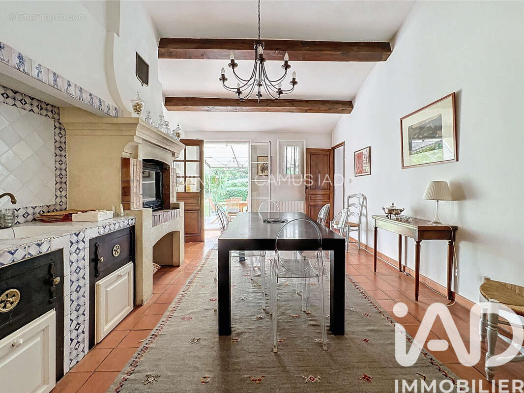 Photo 4 - Maison à LE CASTELLET