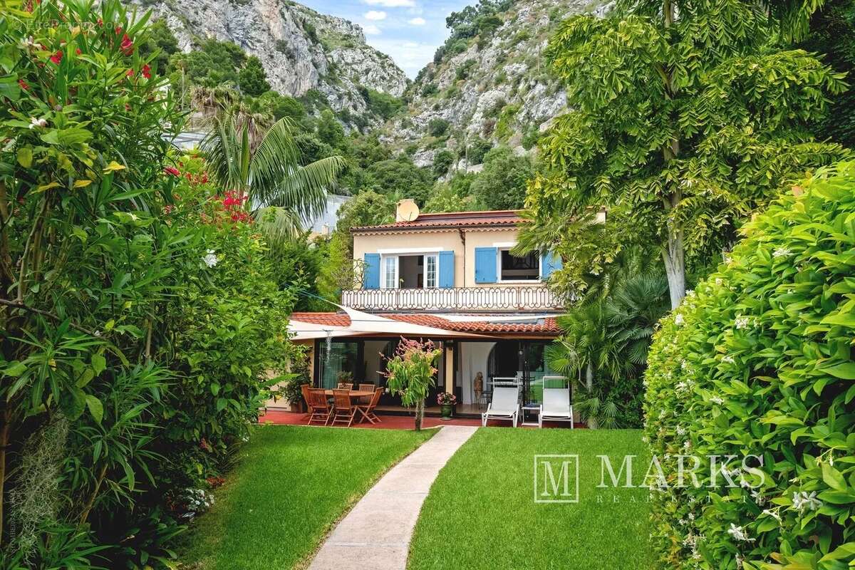 Magnifique propriété dans un jardin exotique - photo 13