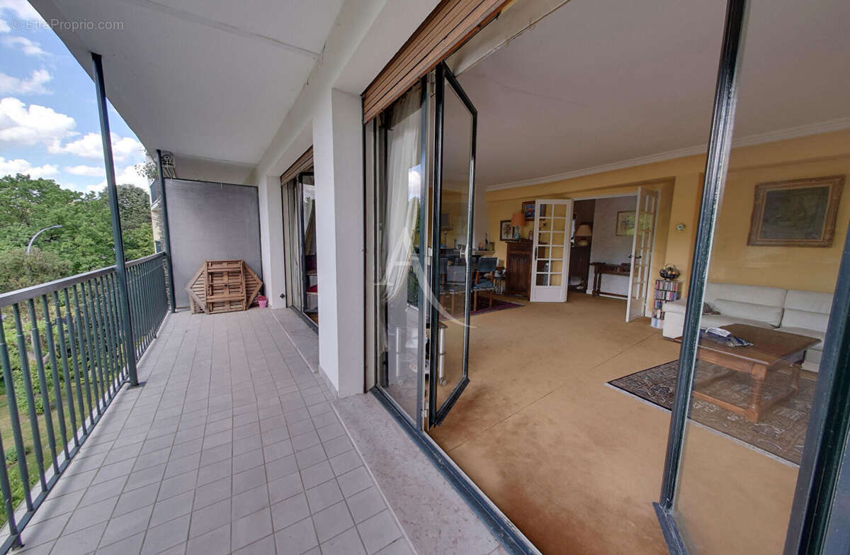 Appartement à NOGENT-SUR-MARNE