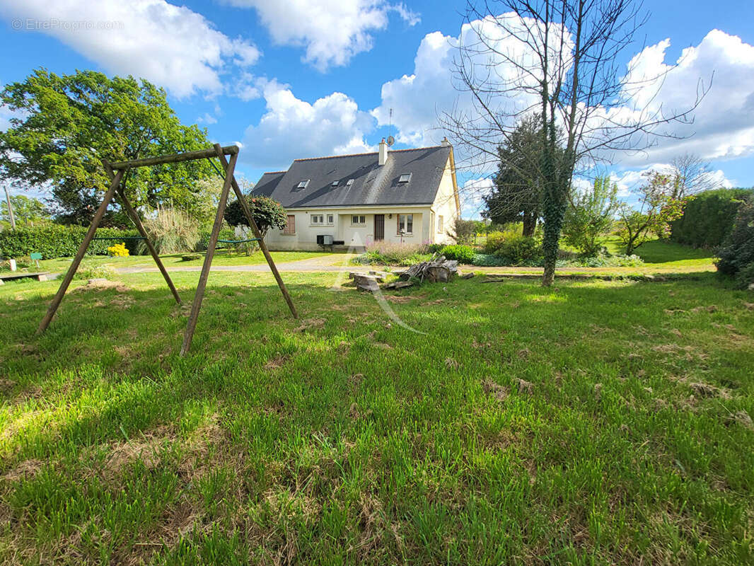 Maison à MARSAC-SUR-DON