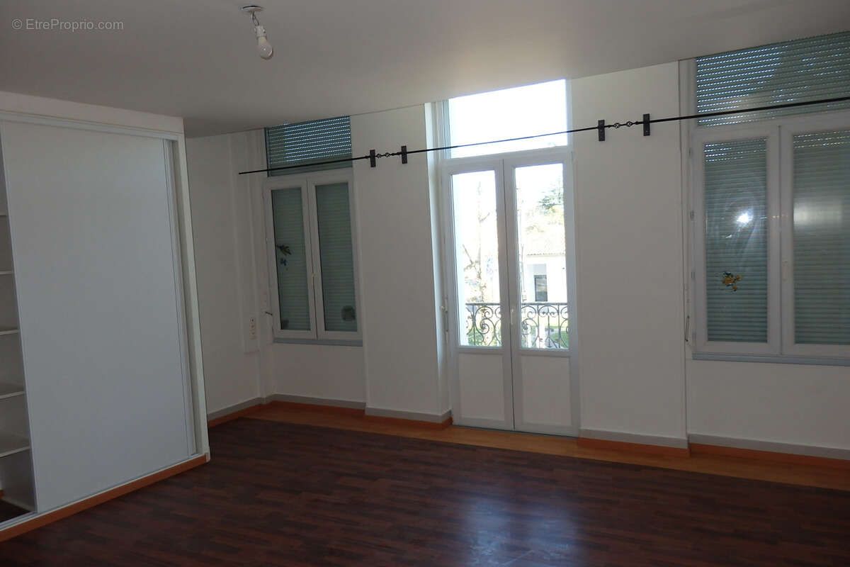 Maison à SAINTE-BAZEILLE