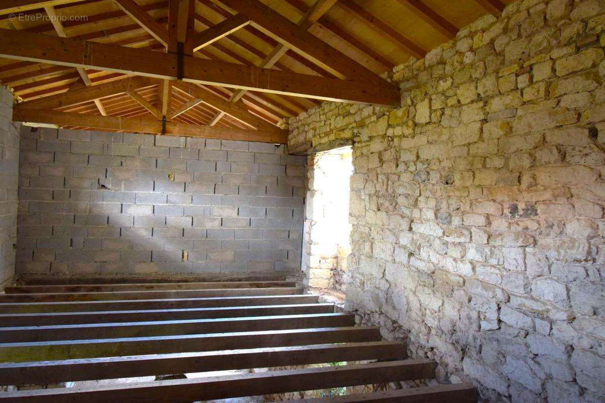 Maison à FRAUSSEILLES