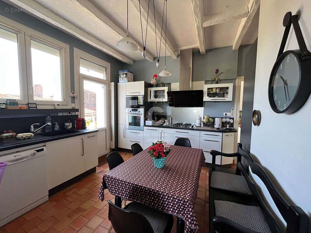 Maison à LA CHAPELLE-BASSE-MER