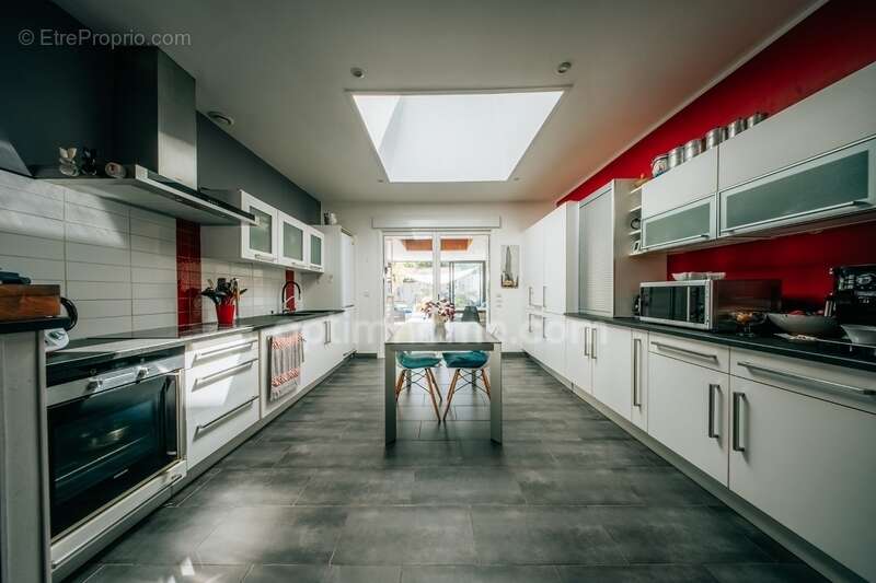 Maison à vendre 6 pièces LA ROCHELLE (17) - photo 12