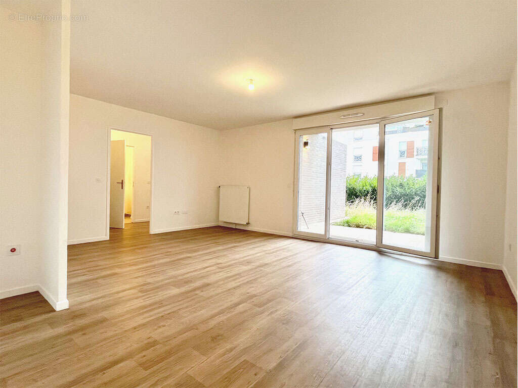 Appartement à JOUY-LE-MOUTIER