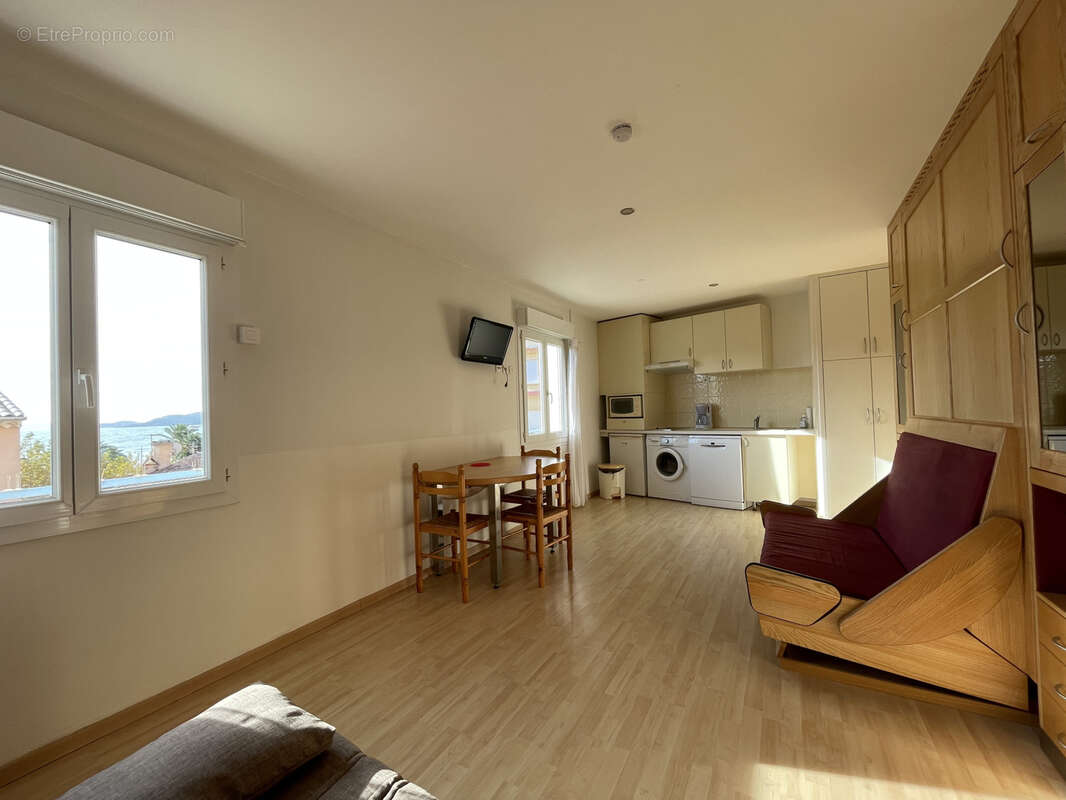 Commerce à LE LAVANDOU