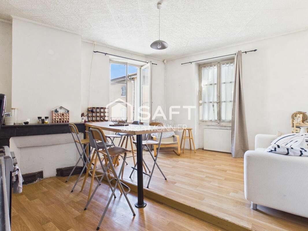 Photo 4 - Appartement à MONTMERLE-SUR-SAONE