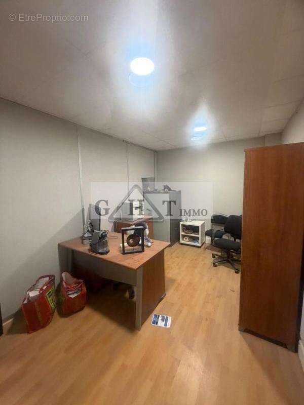 Entrepot bureaux 1292m2 a noisy-le-grand a la vente - photo 10