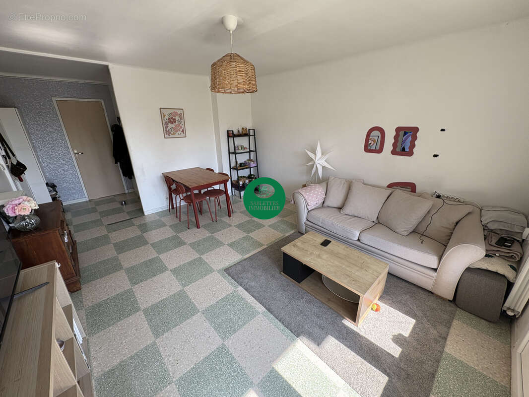Appartement T3 à vendre Quartier Carredon   Six-Fours-les-Plages (83) - photo 3