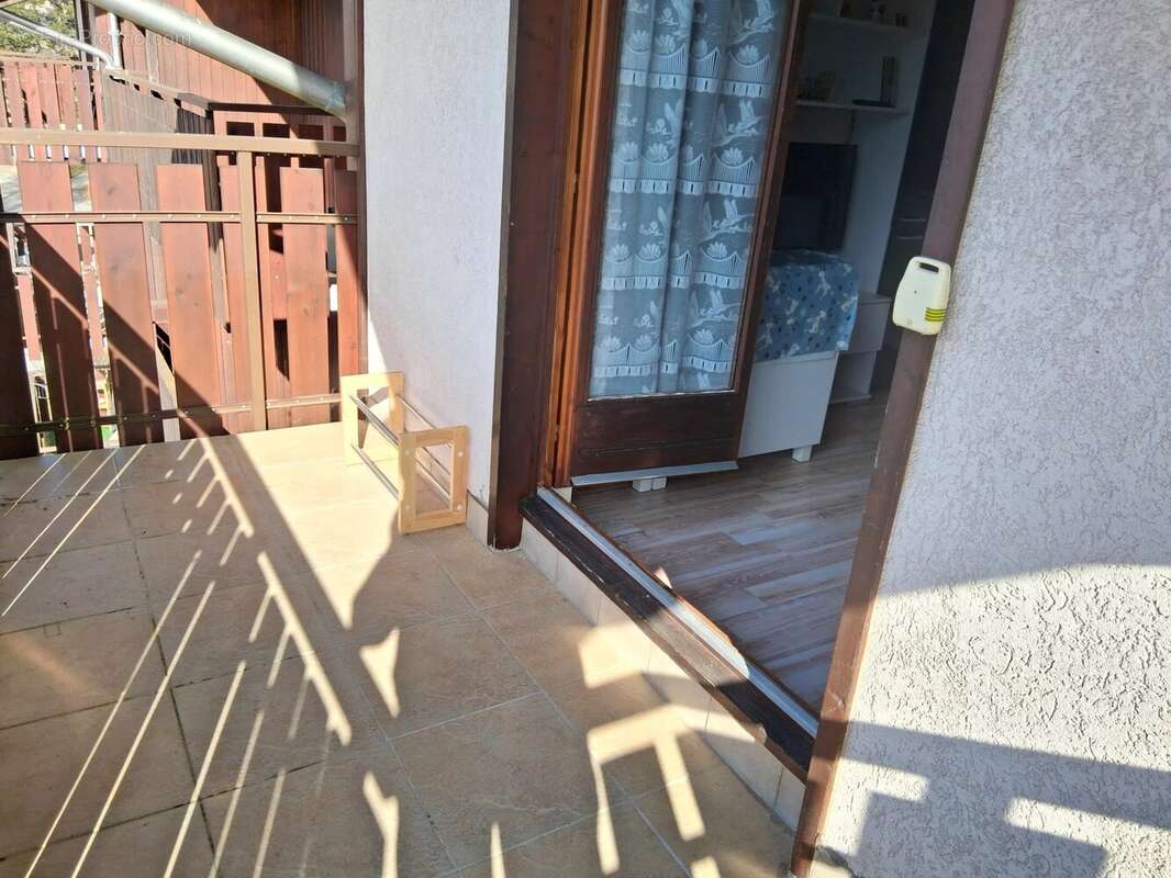 Bel appartement de  22,44 m² avec balcon + cave - photo 9