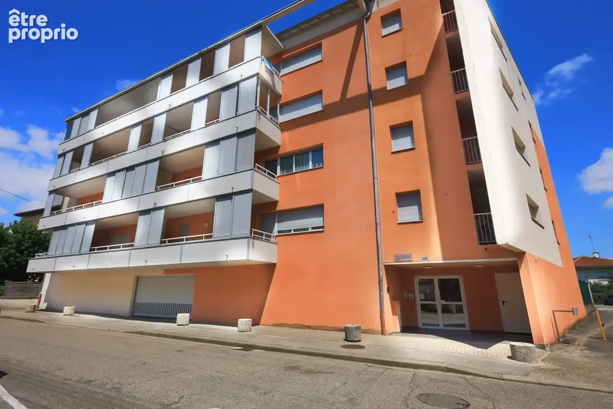 Appartement à vendre 5 pièces garage+ cave + parking BOURG EN BRESSE (01) - photo 9