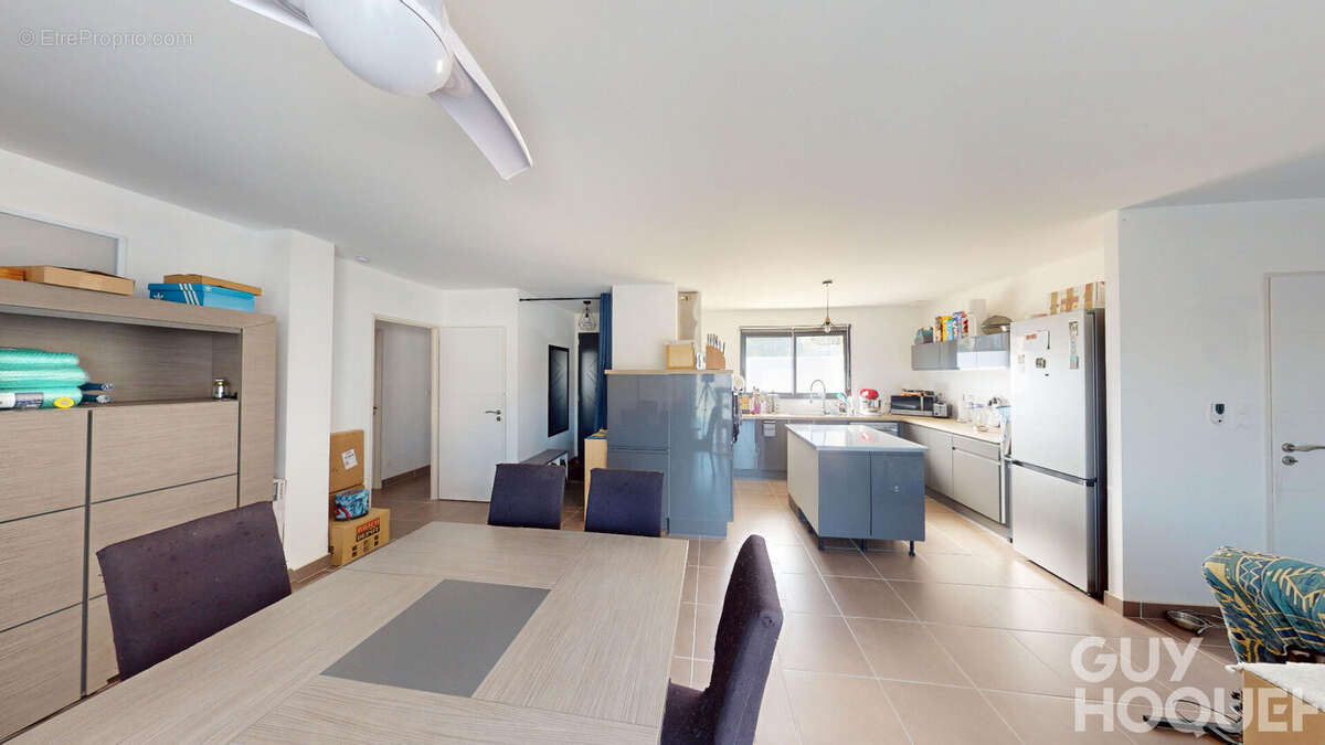 Maison à FONTAINE-LE-COMTE