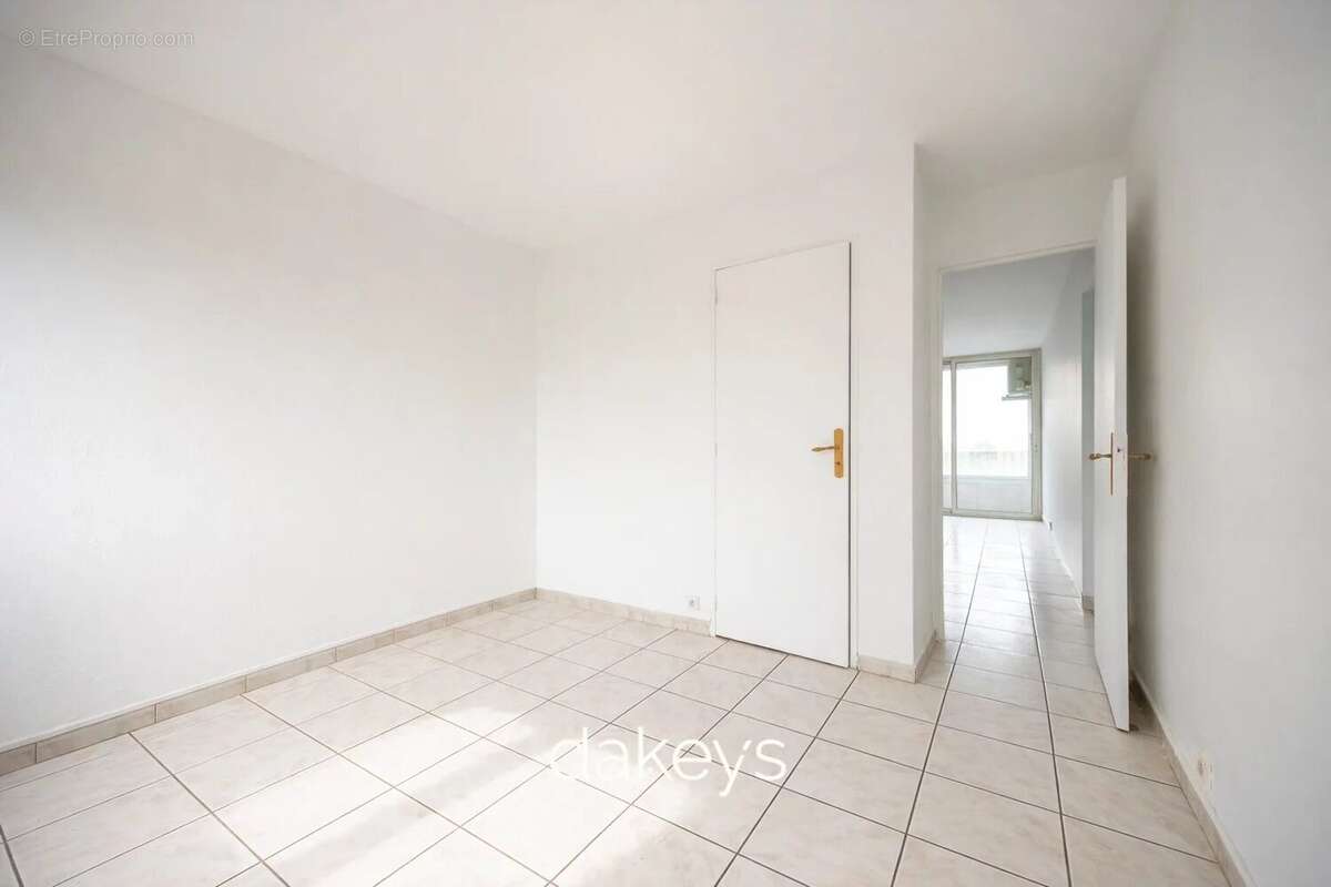 Appartement à MARSEILLE-9E
