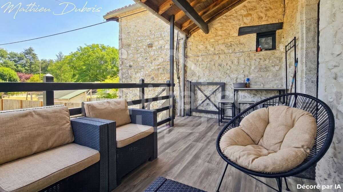Maison en pierre rénovée avec vue sur les vignes, au cœur d’un village de caractère - photo 5