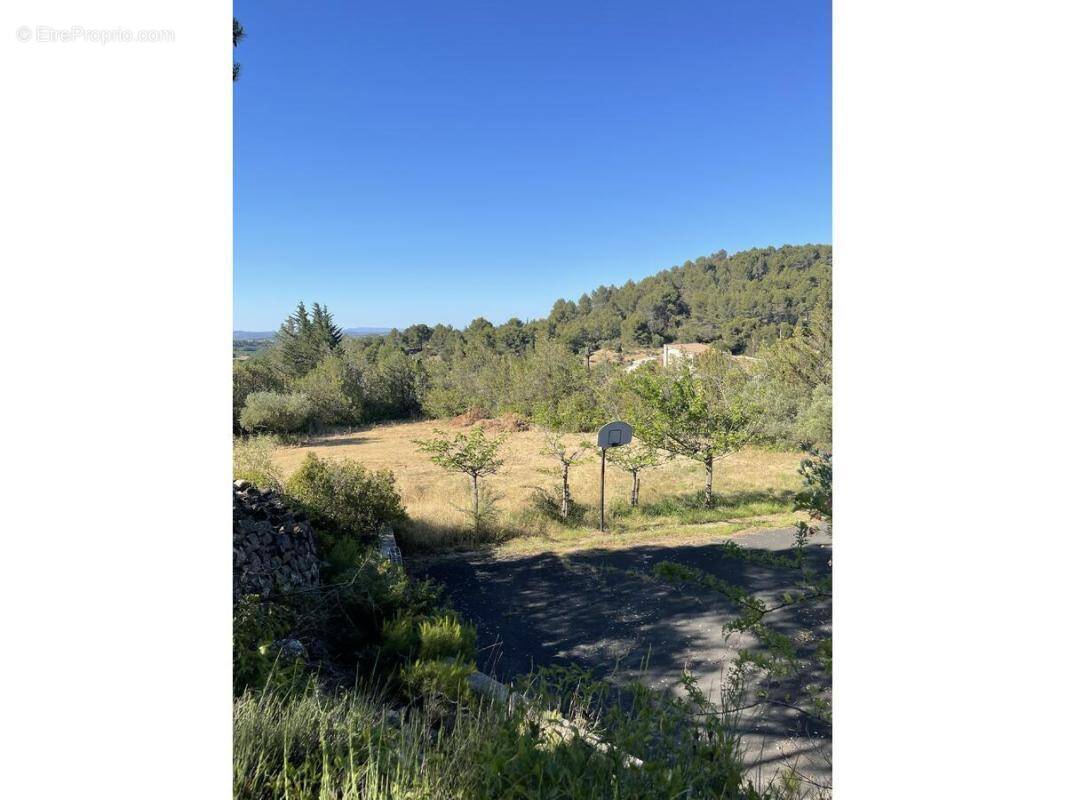 Terrain à BIZE-MINERVOIS