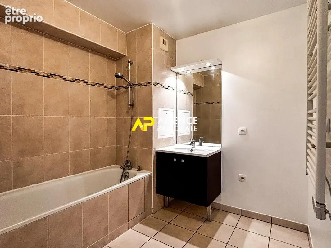 Sartrouville - La Vaudoire - Appartement 3 pièces 59.75 m² avec terrasse et parking - photo 8