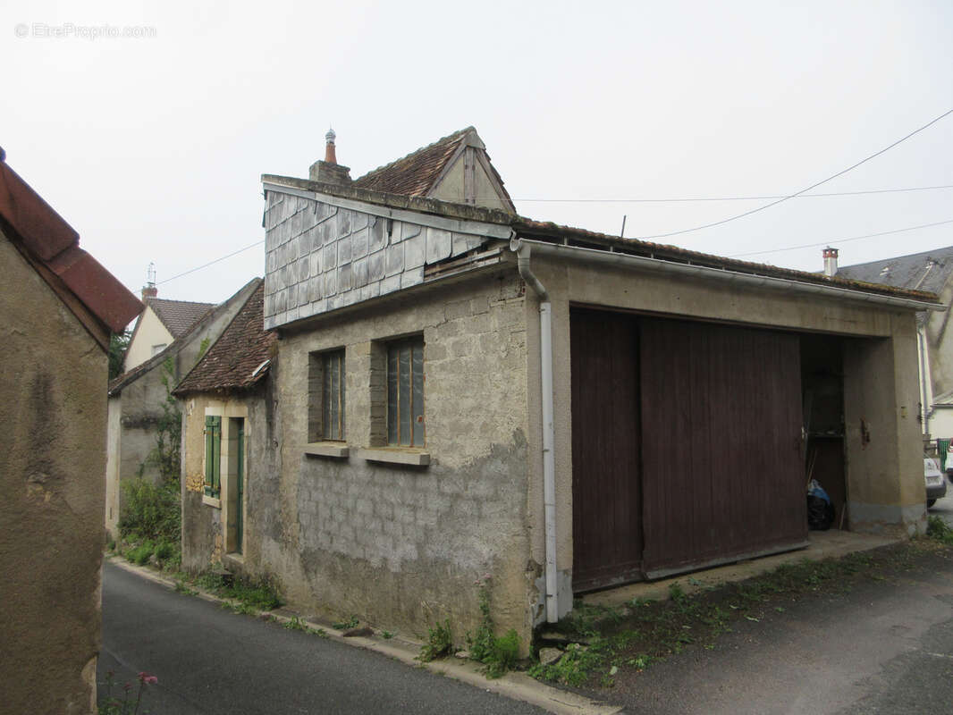 Maison à LE PONT-CHRETIEN-CHABENET