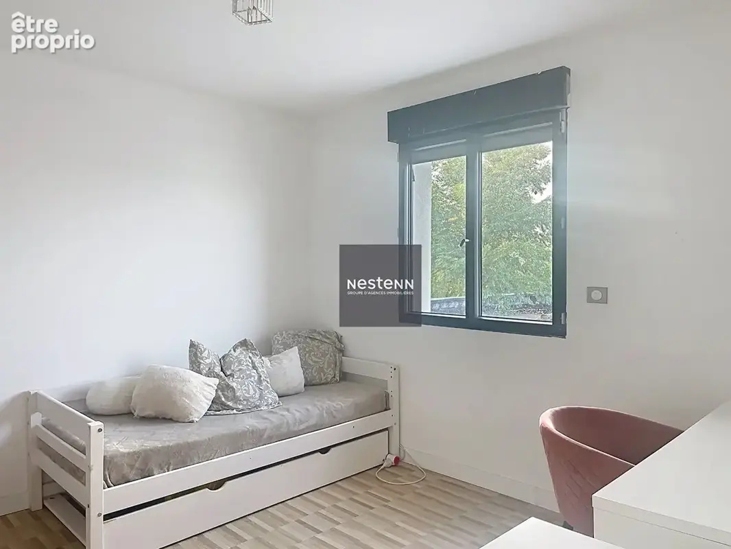 Maison aux grands volumes dans le centre de la Chapelle sur Erdre - photo 7
