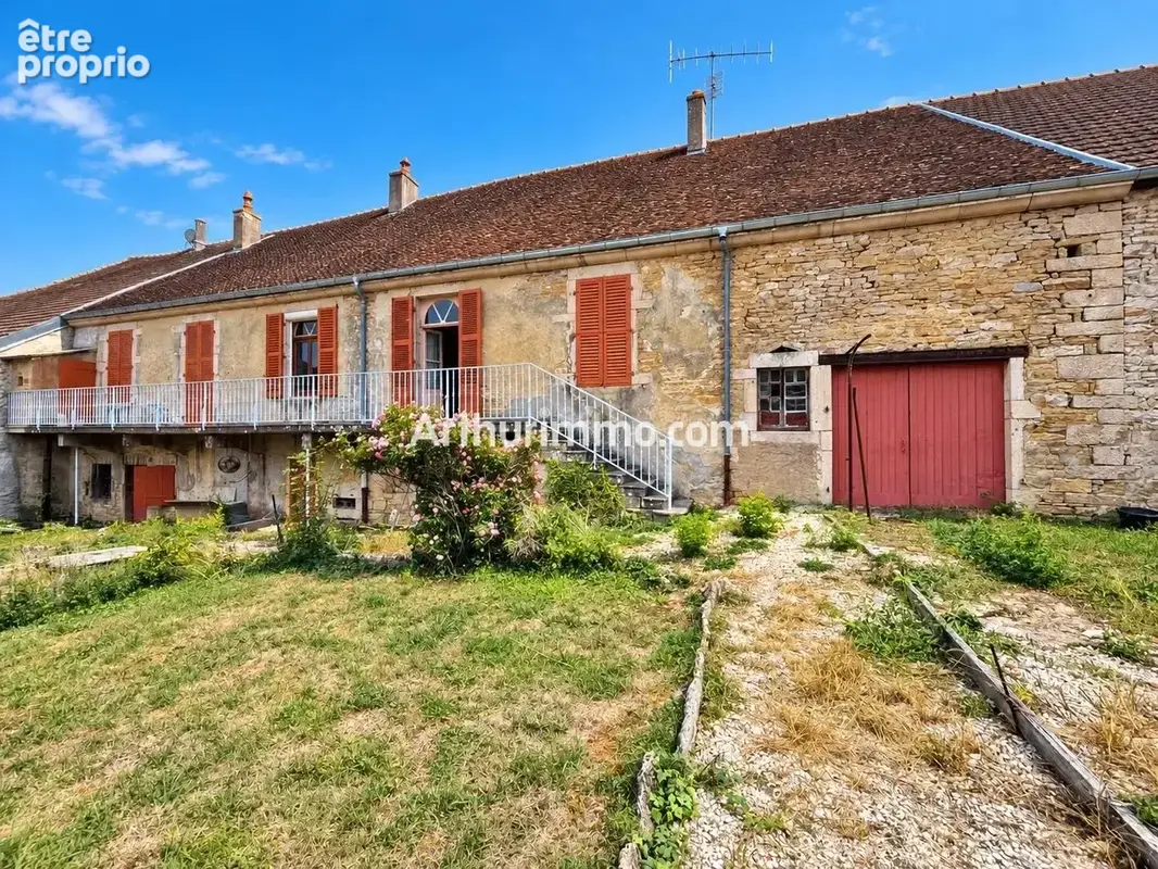 Maison en pierre avec fort potentiel, idéale investissement - photo 1