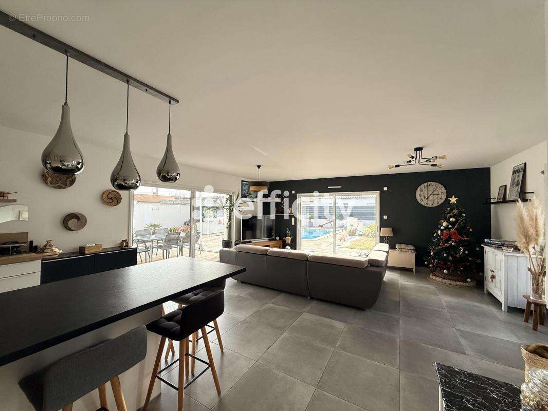 Maison 127 m² à Medis  - photo 4