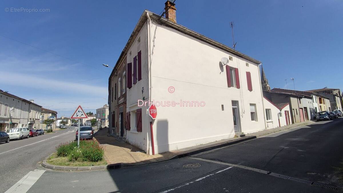 Maison à GRIGNOLS