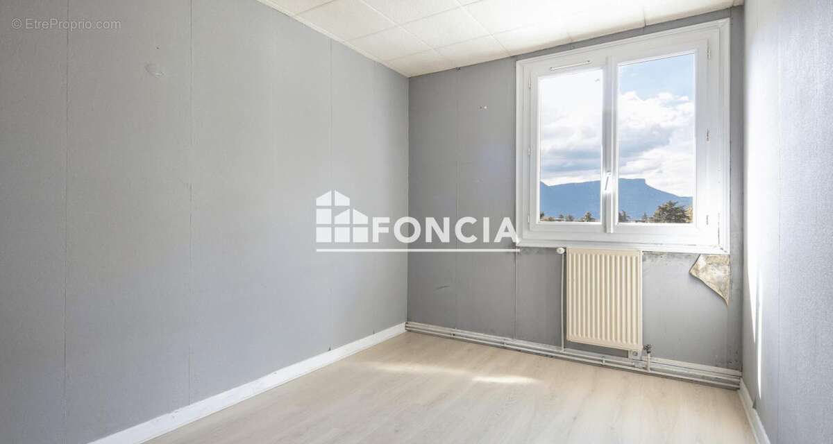 Appartement à SAINT-EGREVE