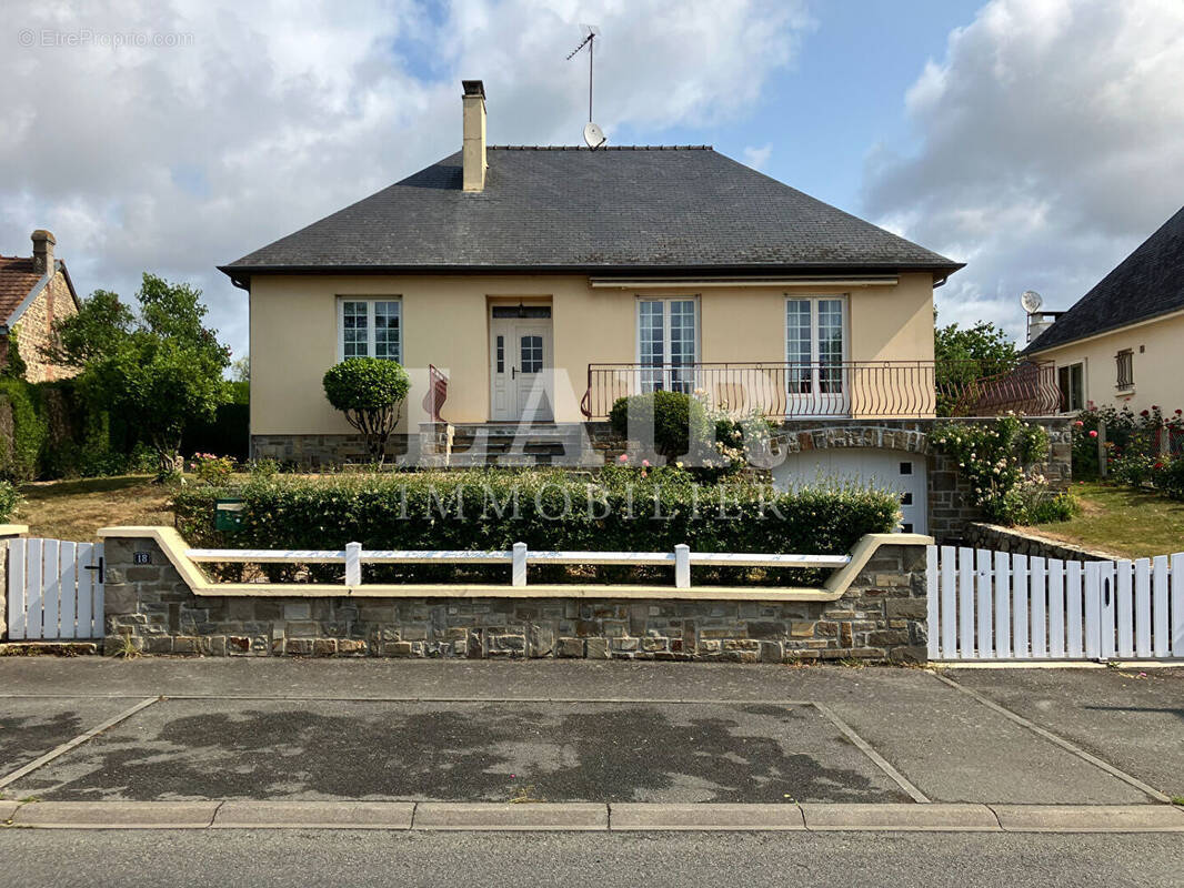 Maison à PRE-EN-PAIL