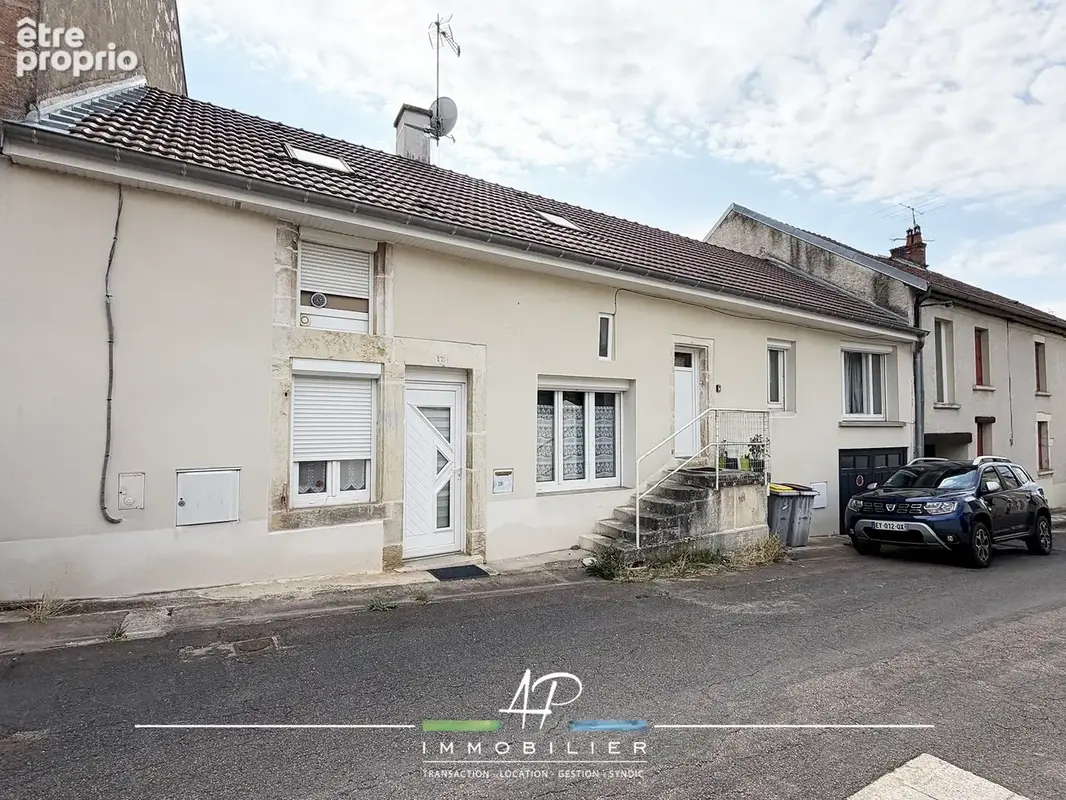 Maison à SELONGEY