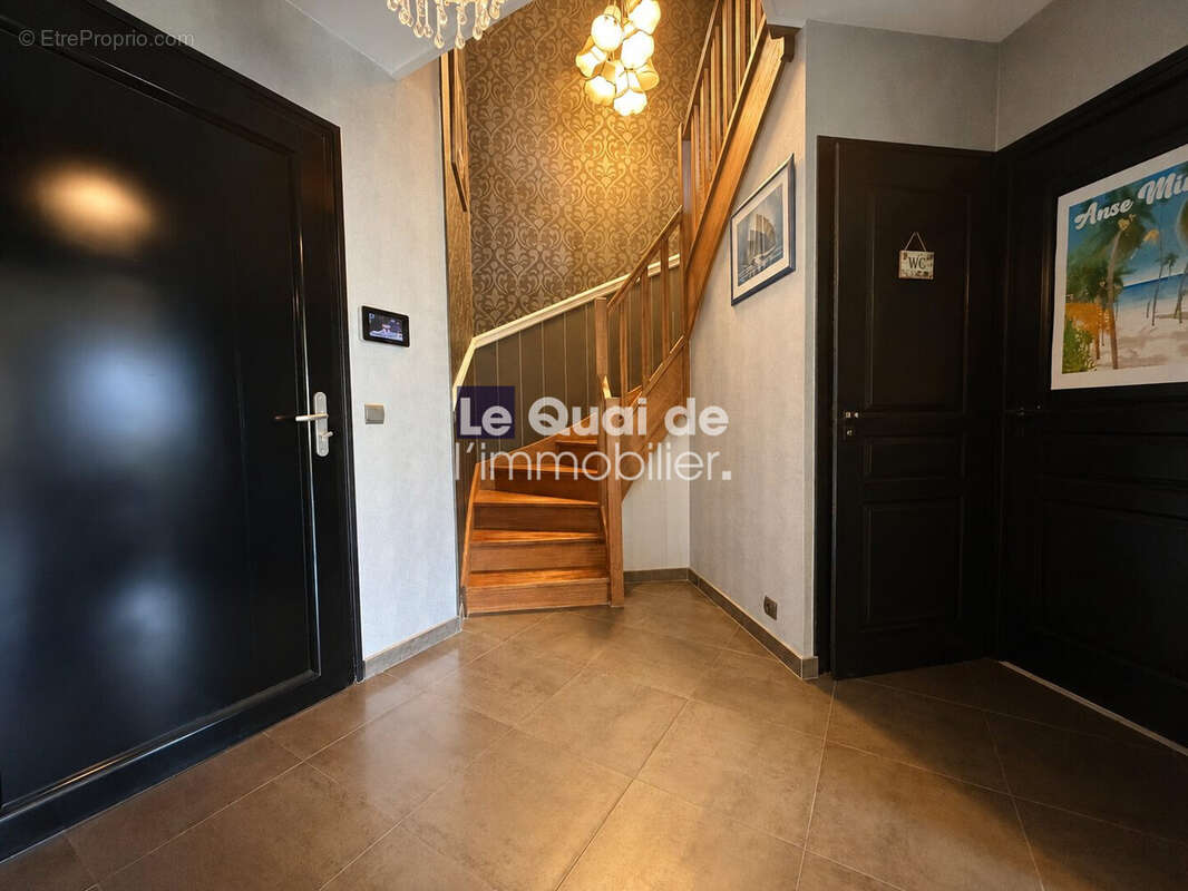 Appartement 120 m² à Aix-Les-Bains  - photo 8