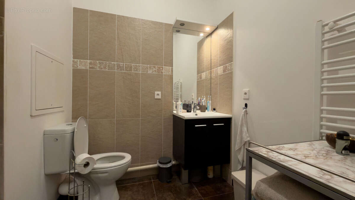 Appartement à PARIS-19E