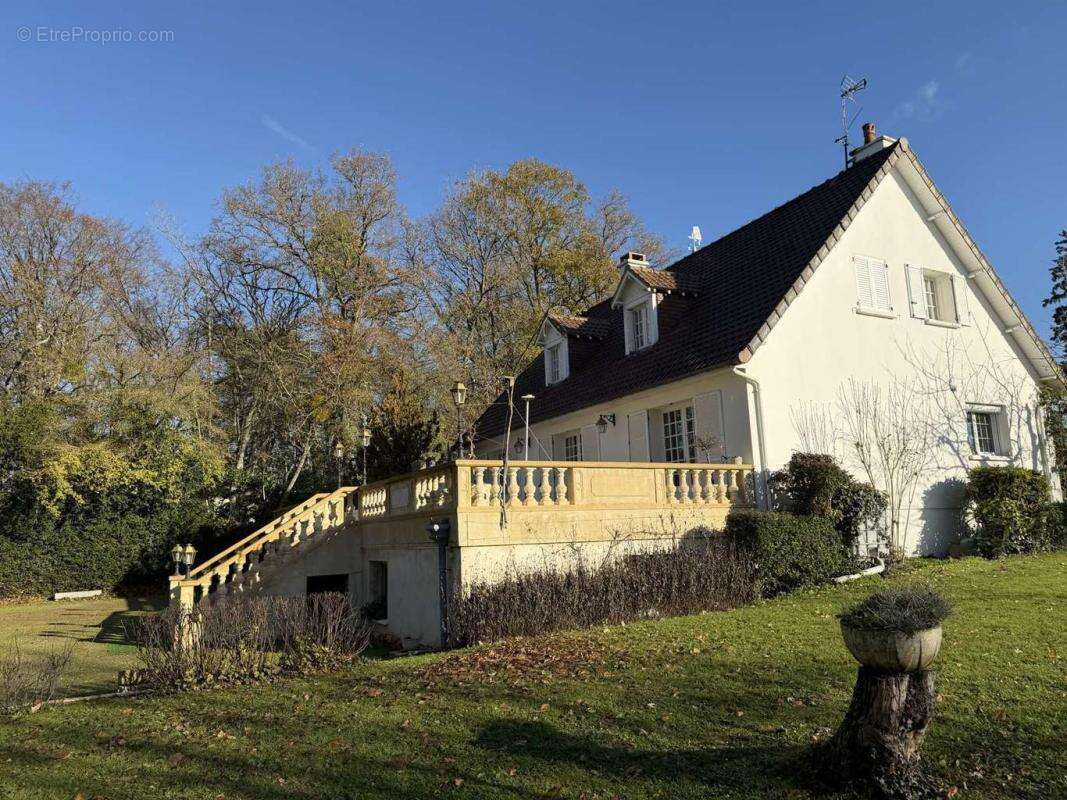 Maison à SAINT-LONGIS