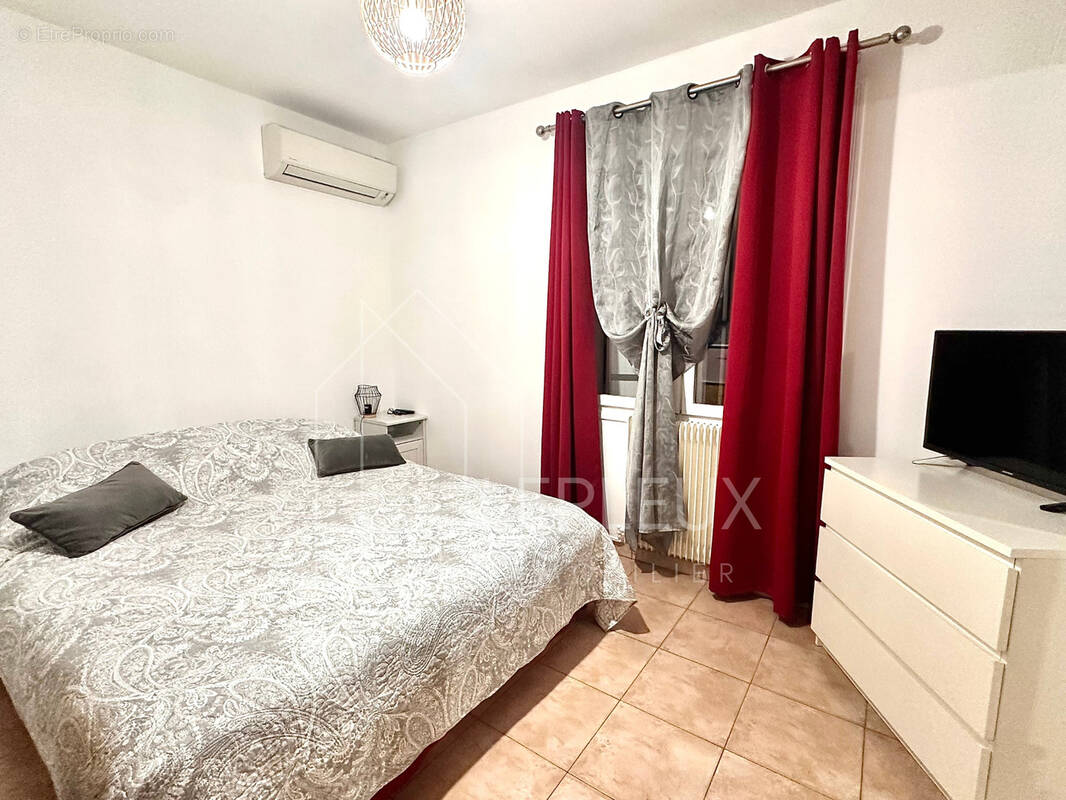 Appartement à PEYMEINADE