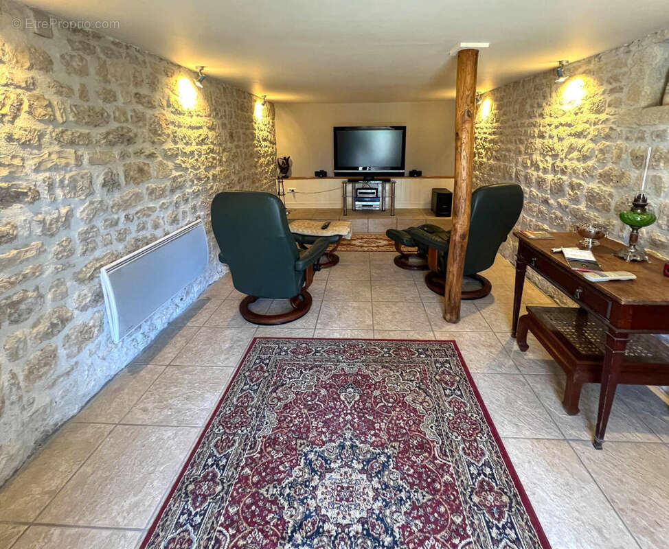 TV ROOM - Maison à FONTENILLE