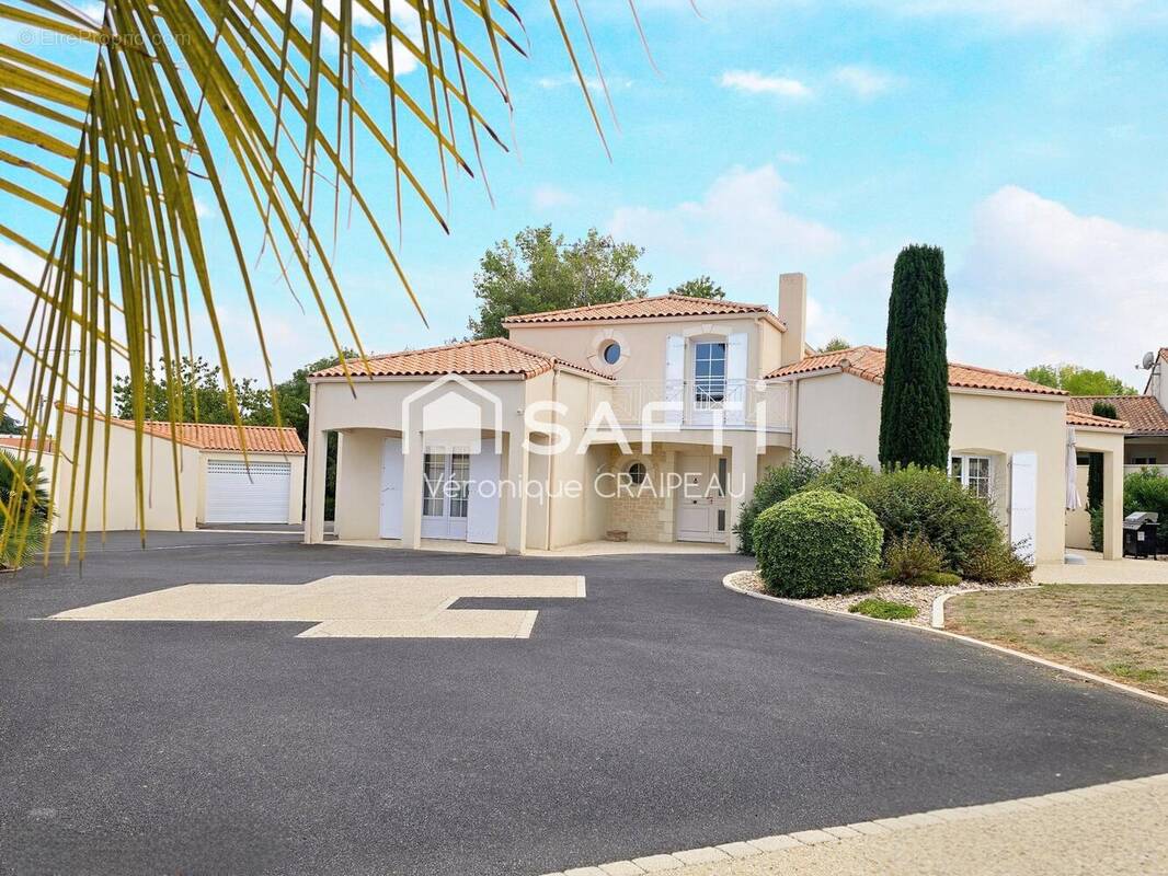 Photo 1 - Maison à SAINT-MARTIN-DES-NOYERS